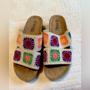 Rouge Helium Pink and Purple Floral Knit Sandals‎